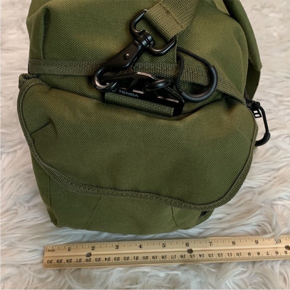 TENBA messenger camera bag small olive green - Picture 2 of 14